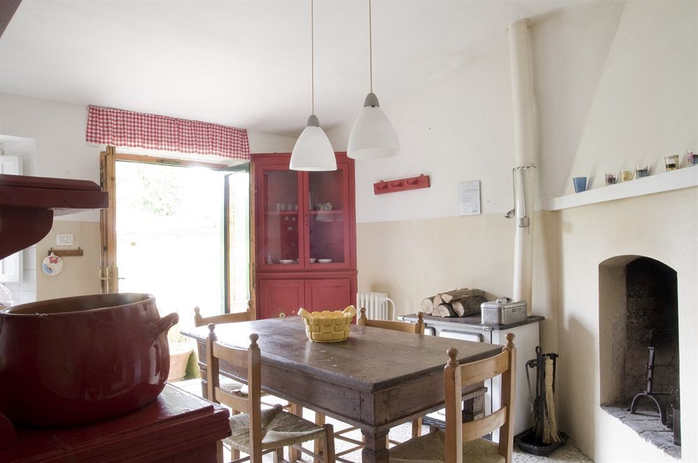 Fattoria Di Bacchereto - Guest House Exterior foto